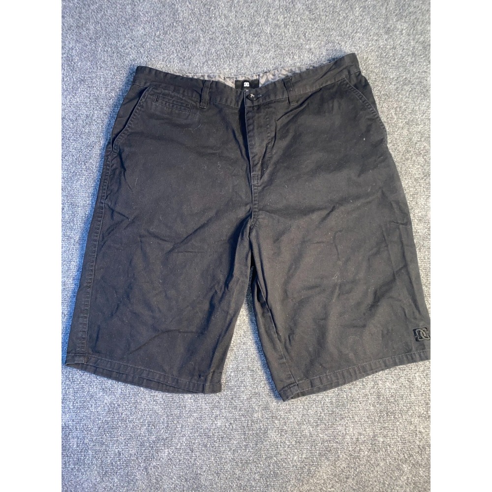 DC Bermuda‎ Shorts Mens Size 32 Black Solid Slash Pockets Mid Rise Pony Logo